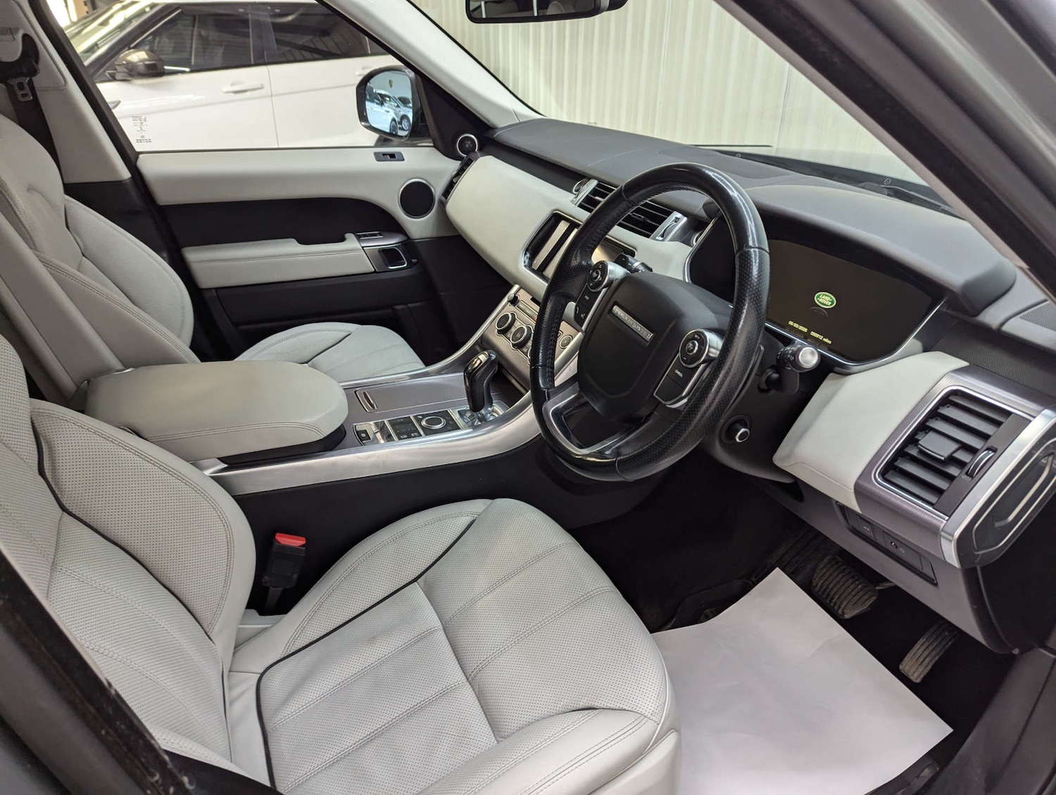 Used Land Rover Range Rover Sport 2015 for sale - 77636183: Photo 44