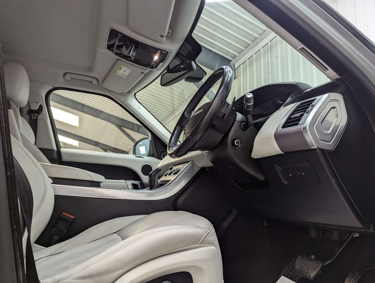 Used Land Rover Range Rover Sport 2015 for sale - 77636183: Photo 46