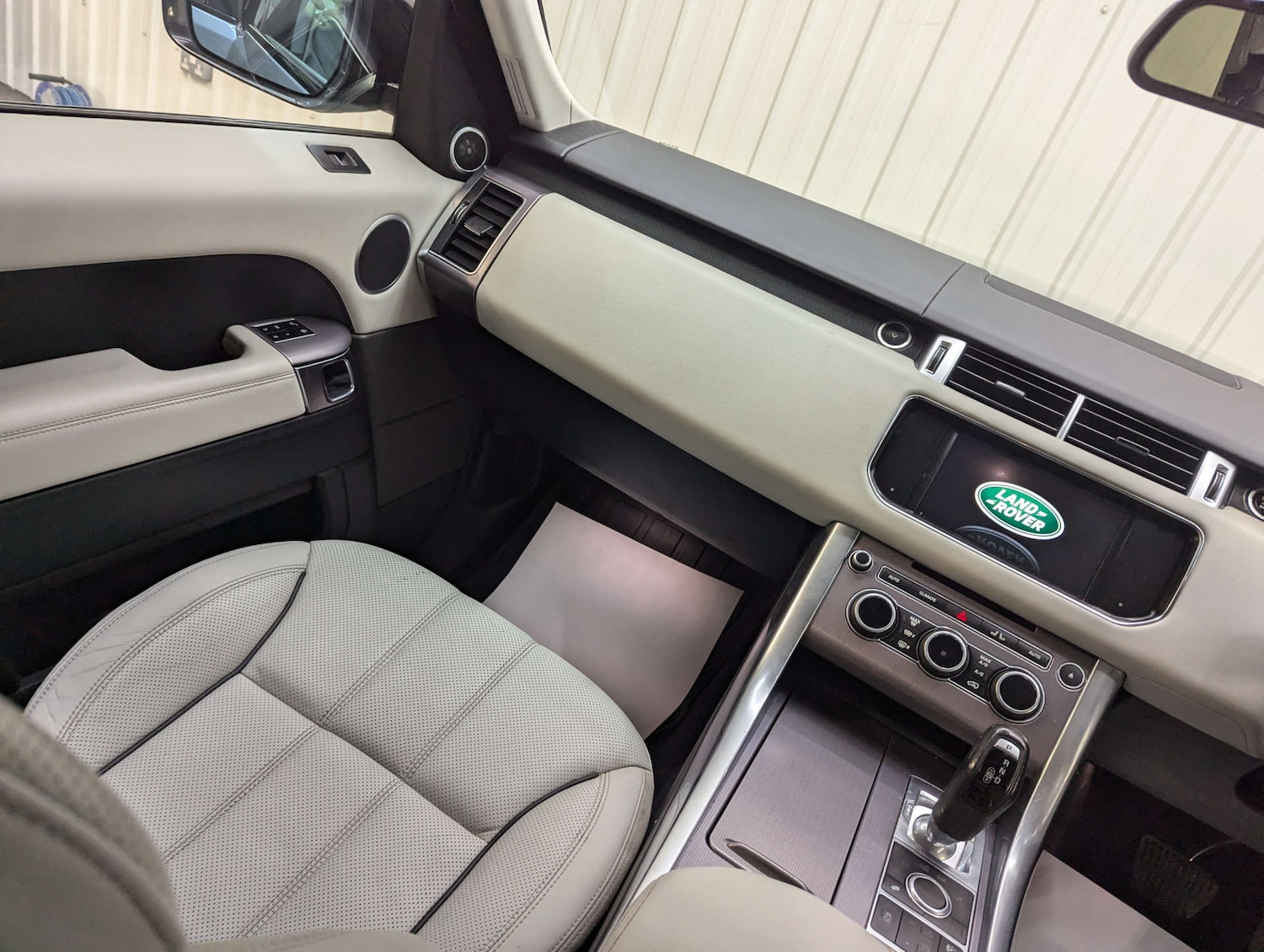 Used Land Rover Range Rover Sport 2015 for sale - 77636183: Photo 69