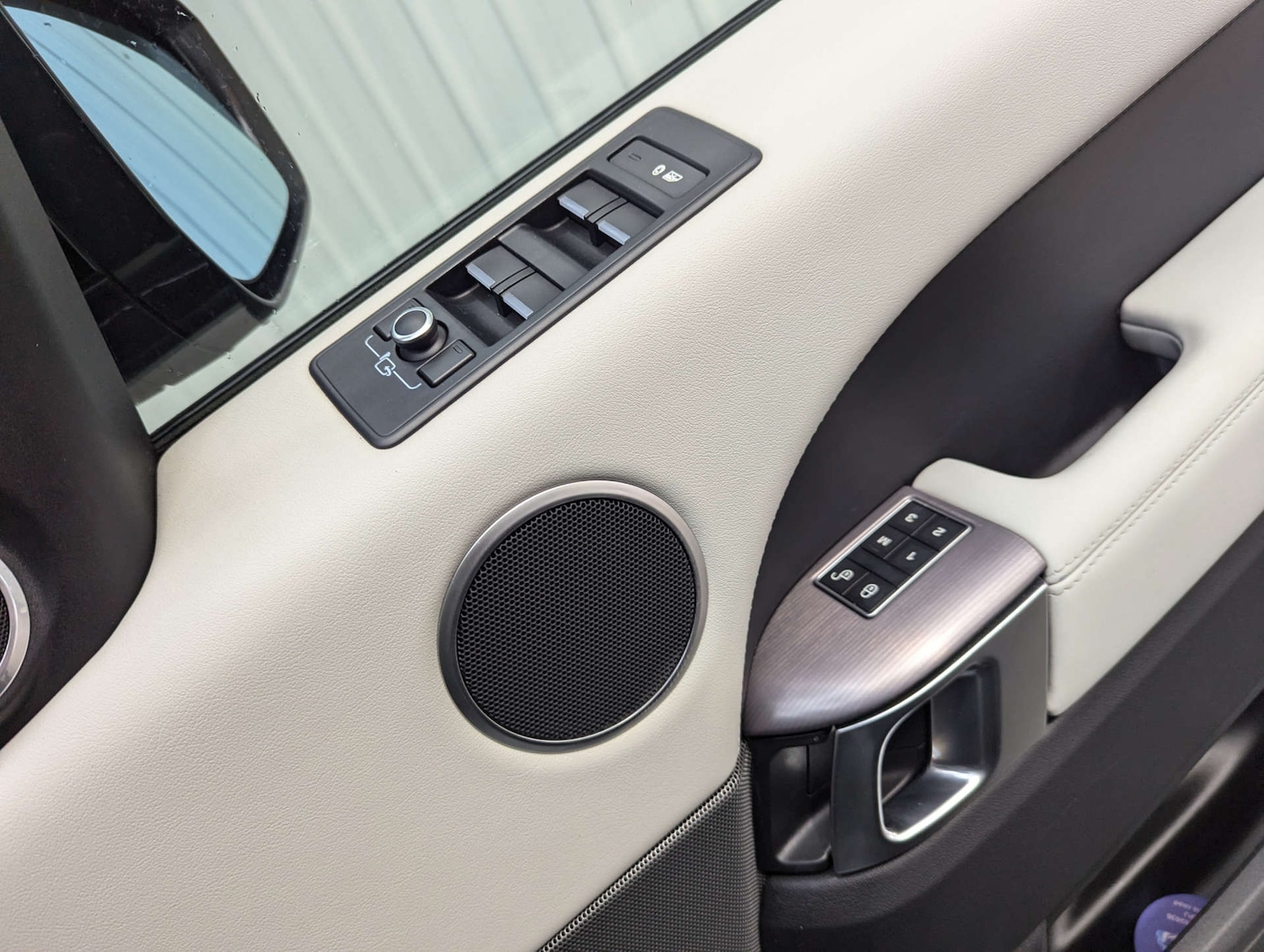 Used Land Rover Range Rover Sport 2015 for sale - 77636183: Photo 80