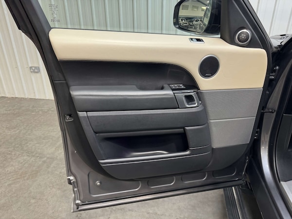 Used Land Rover Range Rover Sport 2018 for sale - 76278138: Photo 59