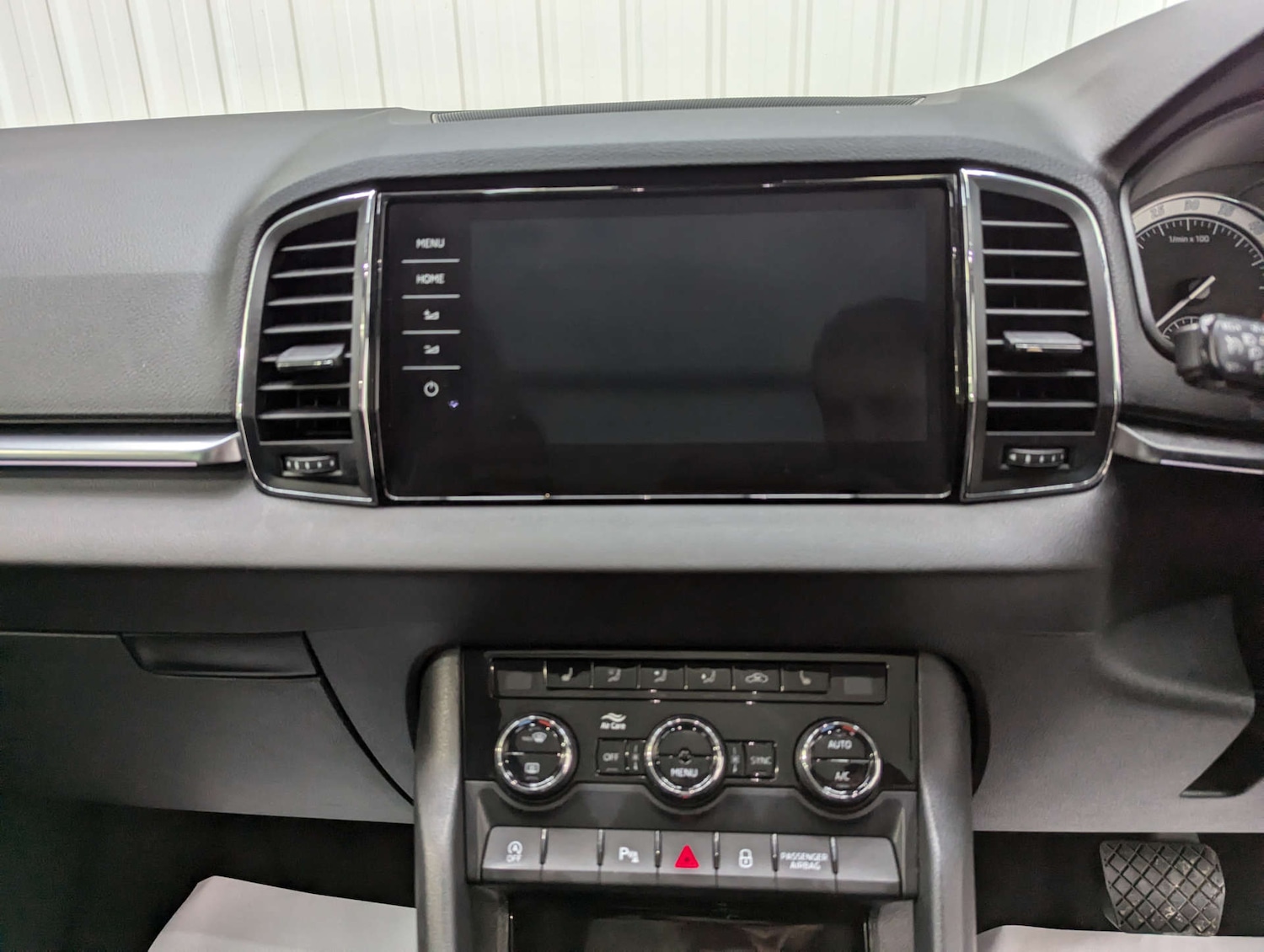 Used Skoda Karoq 2018 for sale - 77139235: Photo 82