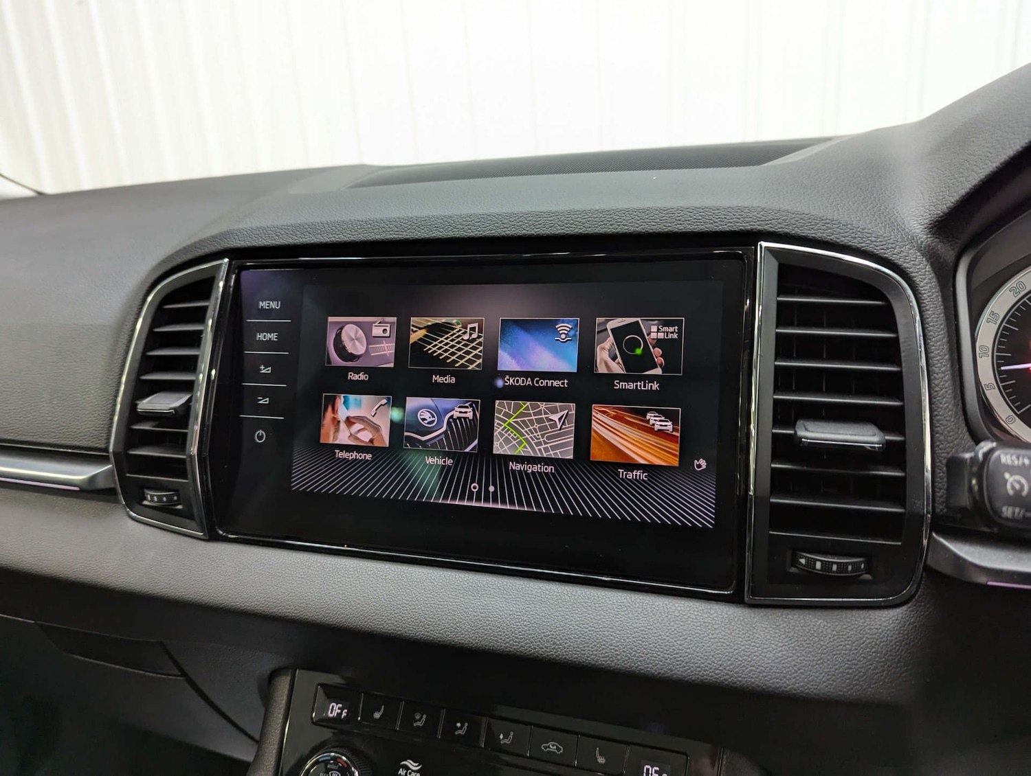 Used Skoda Karoq 2018 for sale - 77139235: Photo 84