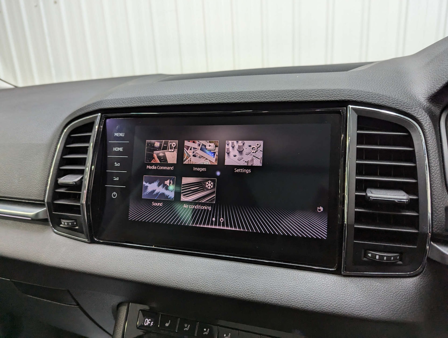 Used Skoda Karoq 2018 for sale - 77139235: Photo 86