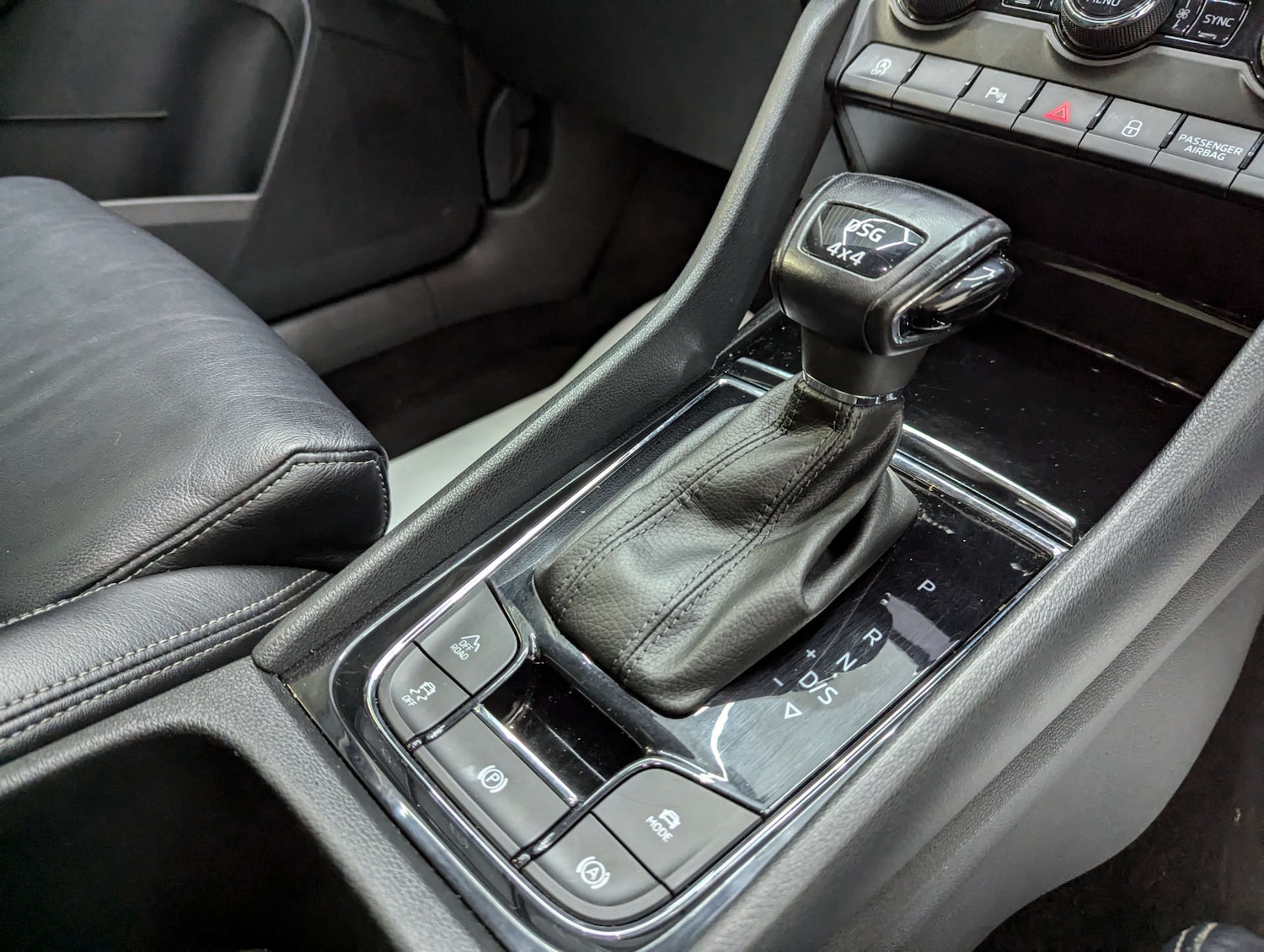 Used Skoda Karoq 2018 for sale - 77139235: Photo 90