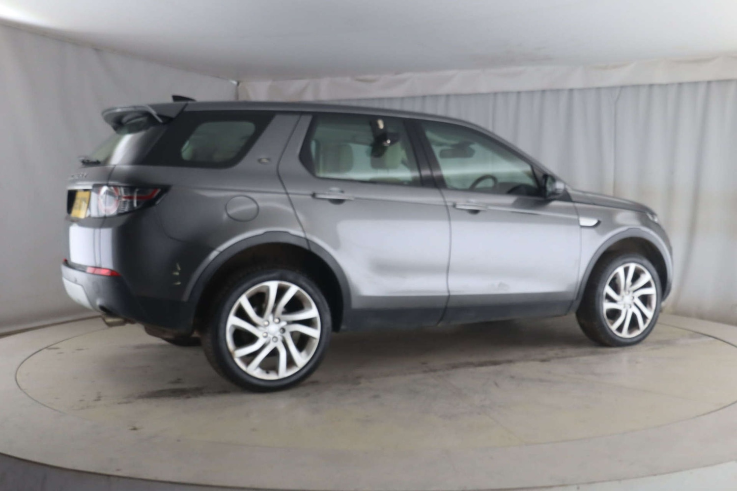 Used Land Rover Discovery Sport 2017 for sale - 77200677: Photo 9