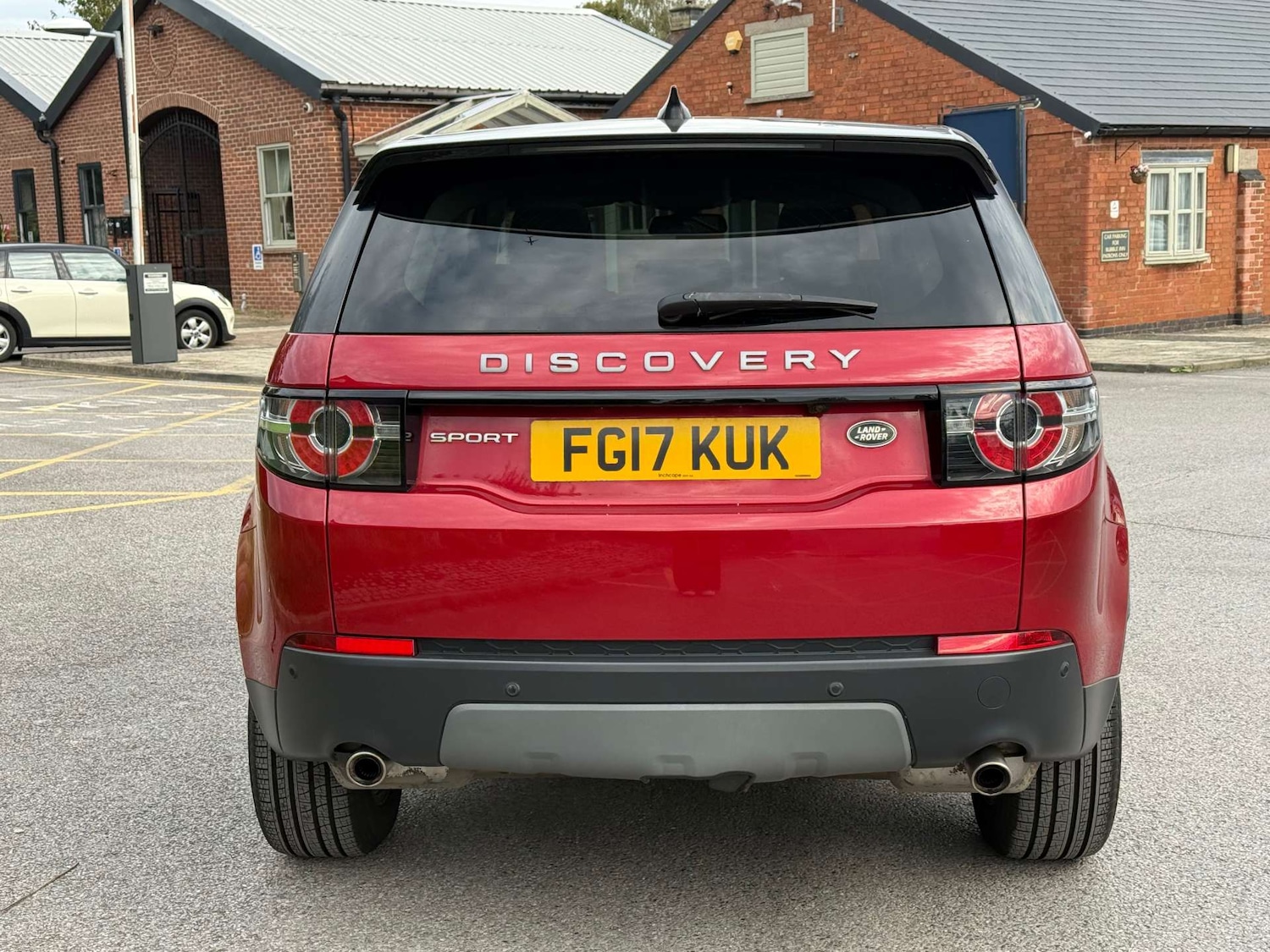 Used Land Rover Discovery Sport 2017 for sale - 76113773: Photo 17