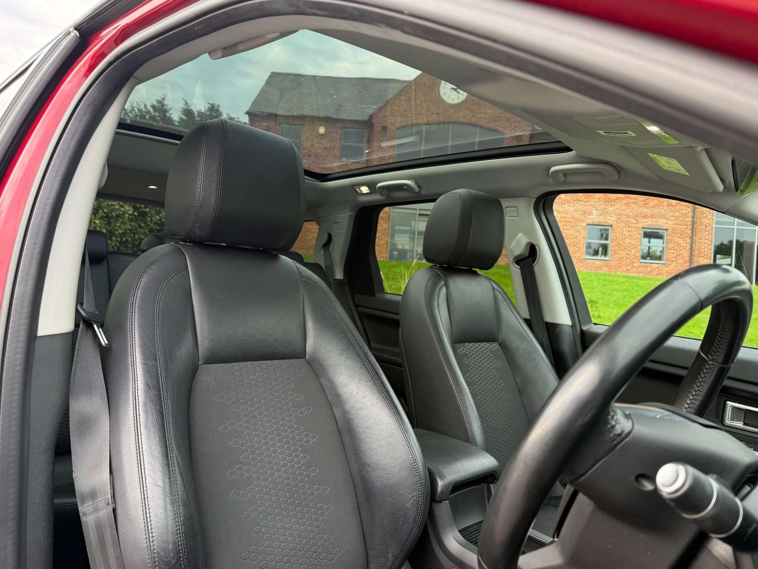 Used Land Rover Discovery Sport 2017 for sale - 76113773: Photo 26