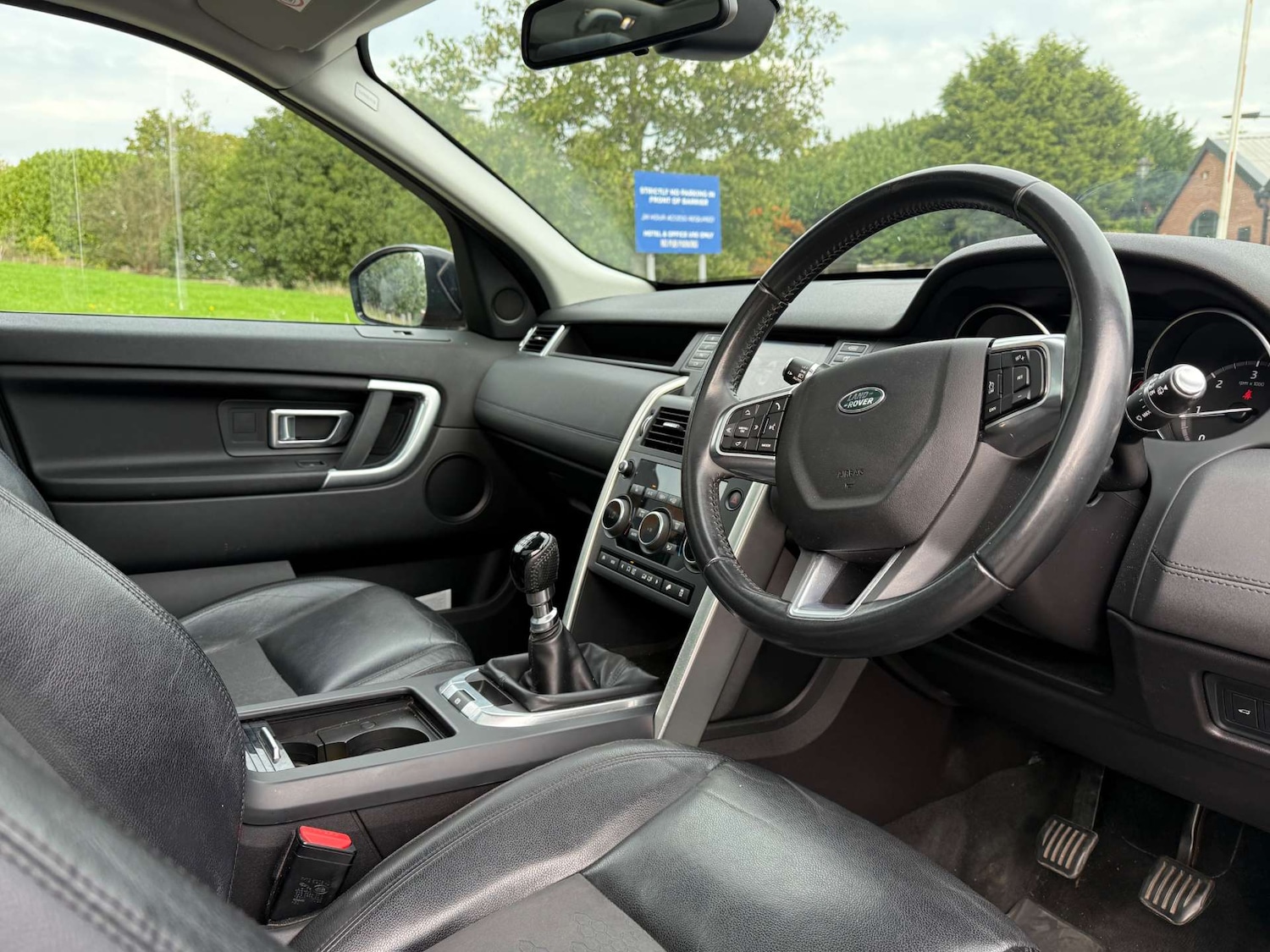 Used Land Rover Discovery Sport 2017 for sale - 76113773: Photo 28