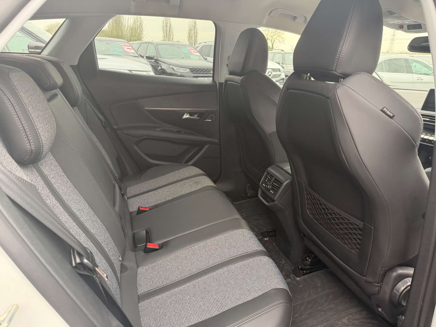 Used Peugeot 3008 2017 for sale - 77995250: Photo 17