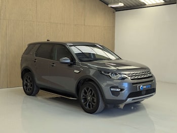 Used Land Rover Discovery Sport 2018 for sale - 79542323: Photo
