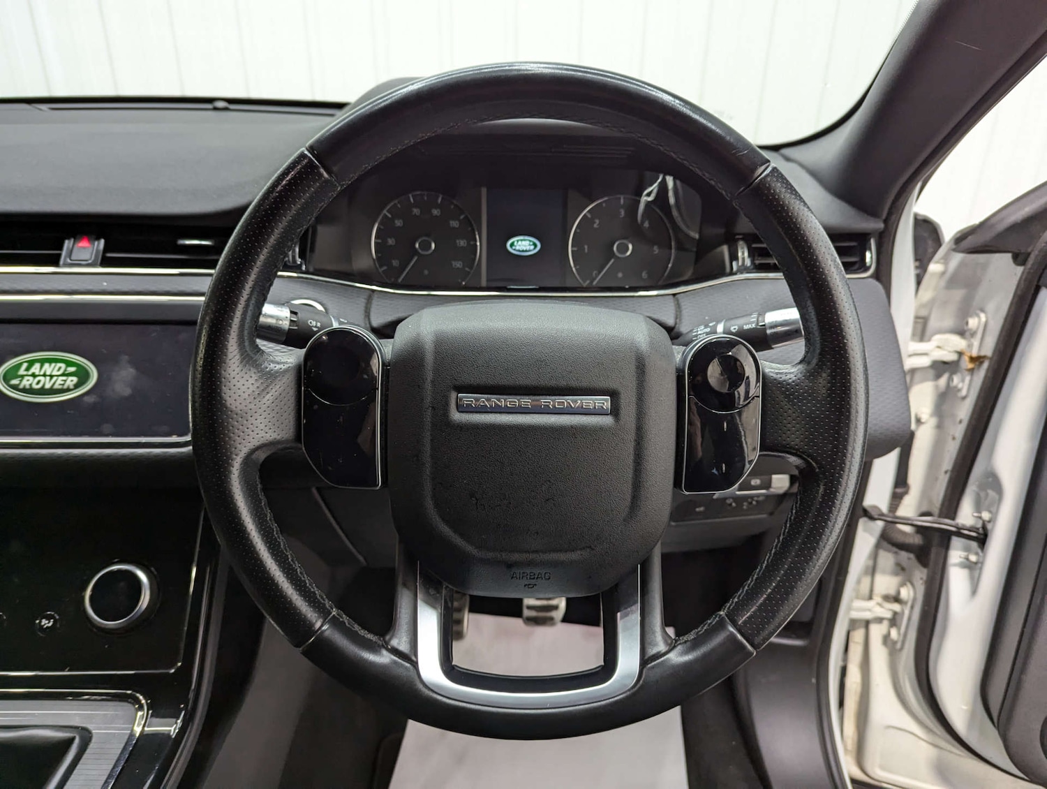 Used Land Rover Range Rover Evoque 2019 for sale - 77245108: Photo 71