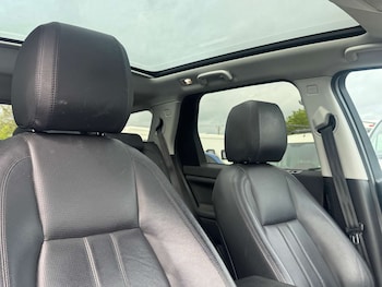 Used Land Rover Discovery Sport 2016 for sale - 78297212: Photo