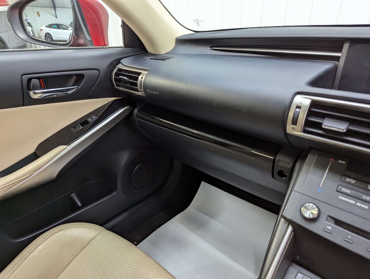 Used Lexus IS 2015 for sale - 76600627: Photo 91