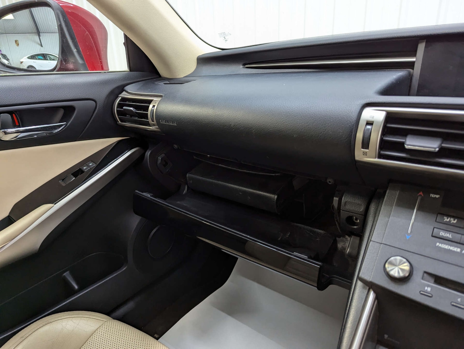 Used Lexus IS 2015 for sale - 76600627: Photo 92