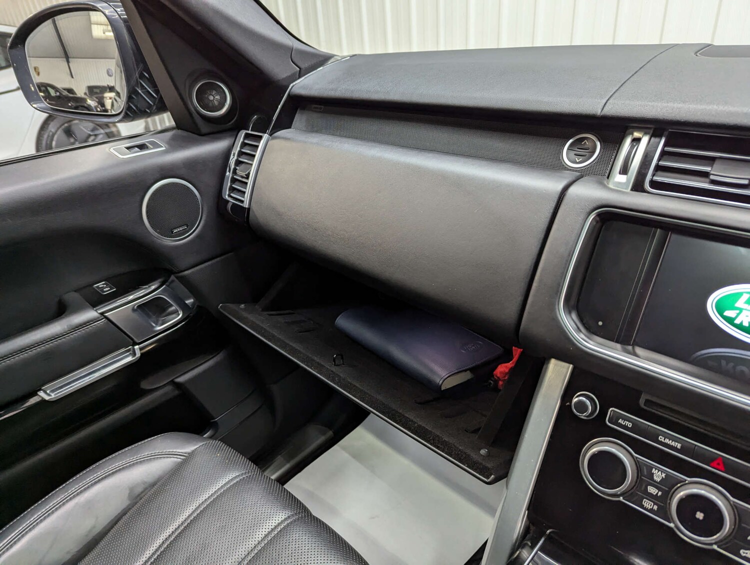 Used Land Rover Range Rover 2016 for sale - 76834617: Photo 94