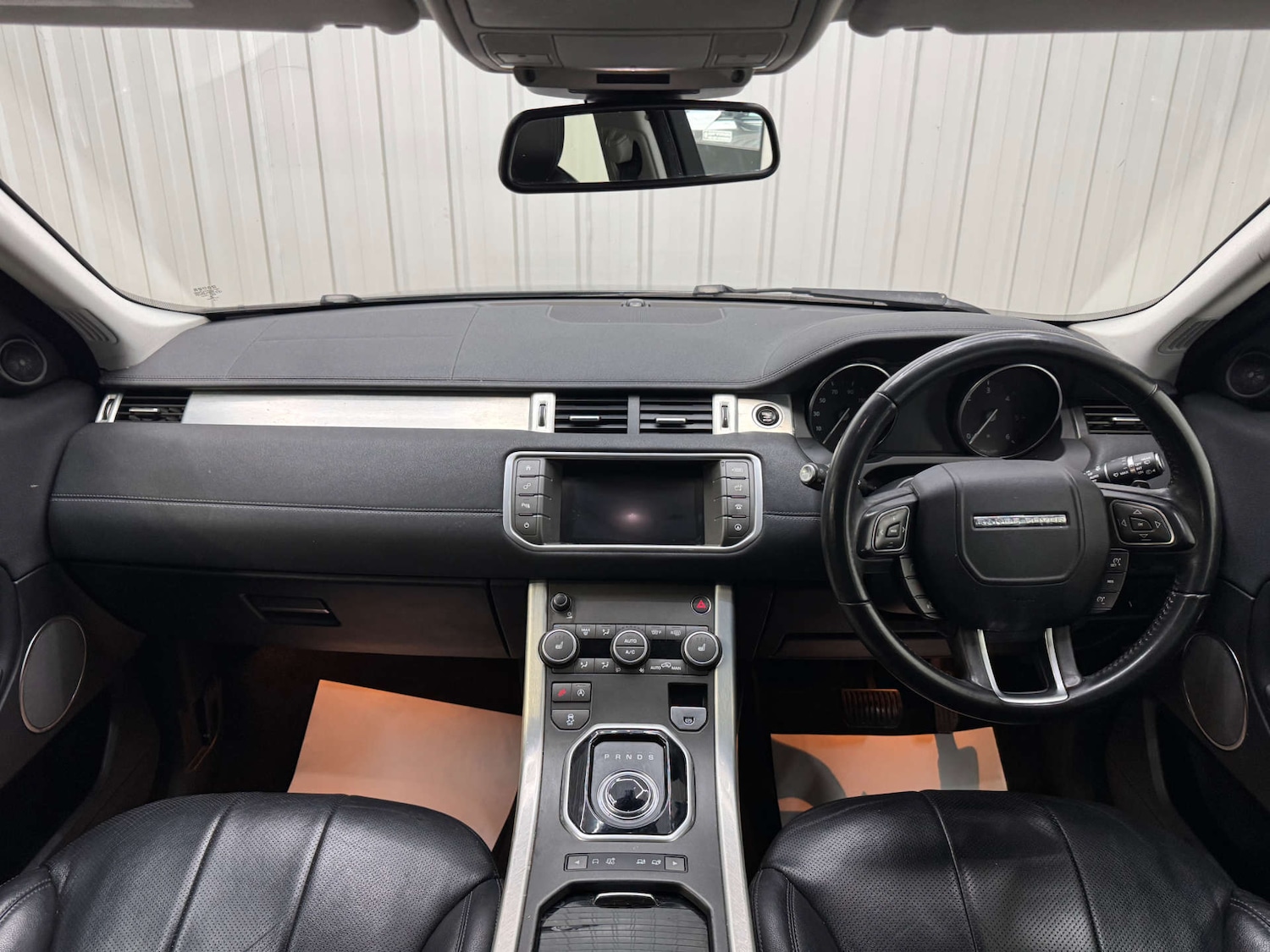 Used Land Rover Range Rover Evoque 2017 for sale - 77245626: Photo 2