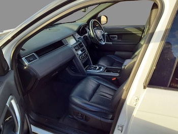 Used Land Rover Discovery Sport 2018 for sale - 77022526: Photo