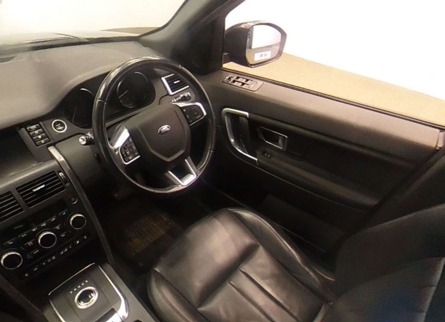 Used Land Rover Discovery Sport 2019 for sale - 78097334: Photo 3