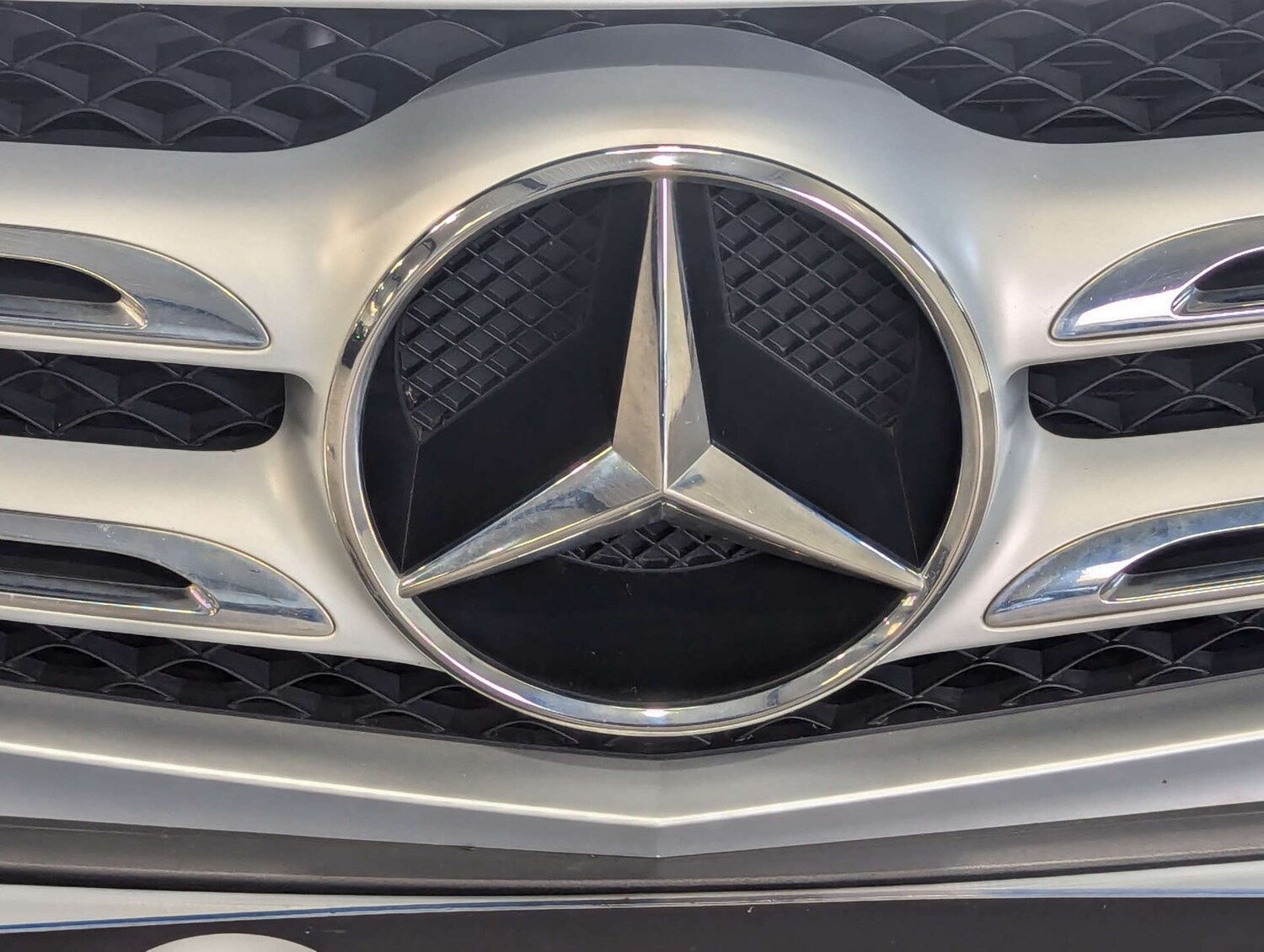 Used Mercedes-Benz GLC 2016 for sale - 76630387: Photo 12