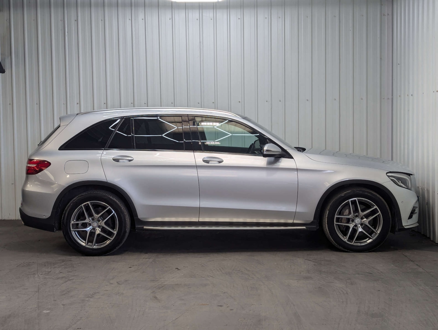 Used Mercedes-Benz GLC 2016 for sale - 76630387: Photo 32