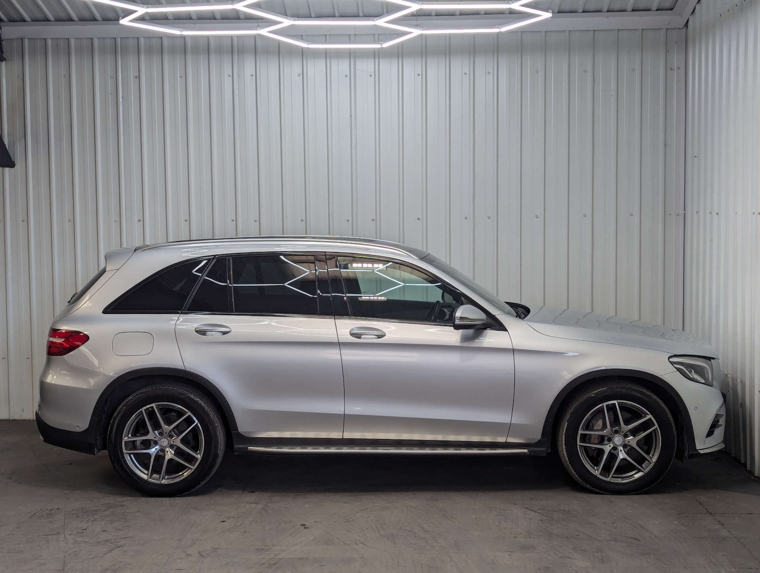 Used Mercedes-Benz GLC 2016 for sale - 76630387: Photo 33
