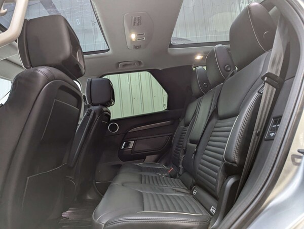 Used Land Rover Discovery 2018 for sale - 76275264: Photo 67