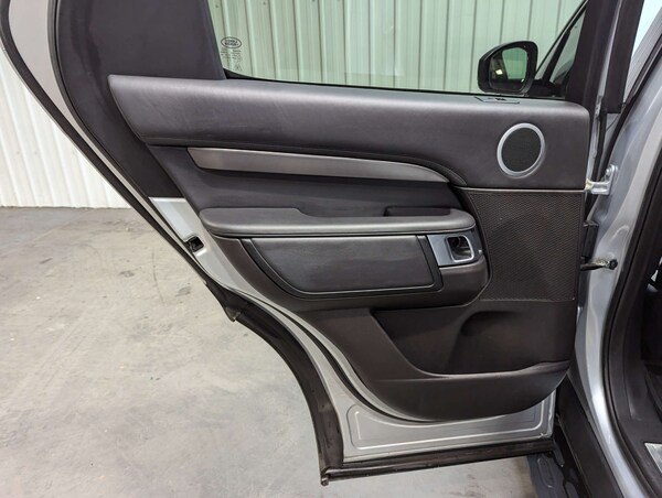 Used Land Rover Discovery 2018 for sale - 76275264: Photo 68