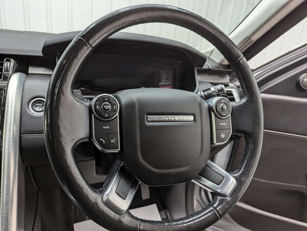 Used Land Rover Discovery 2018 for sale - 76275264: Photo 75
