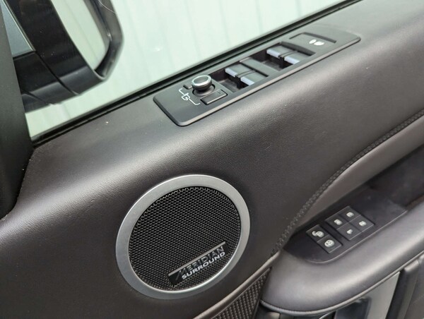 Used Land Rover Discovery 2018 for sale - 76275264: Photo 77