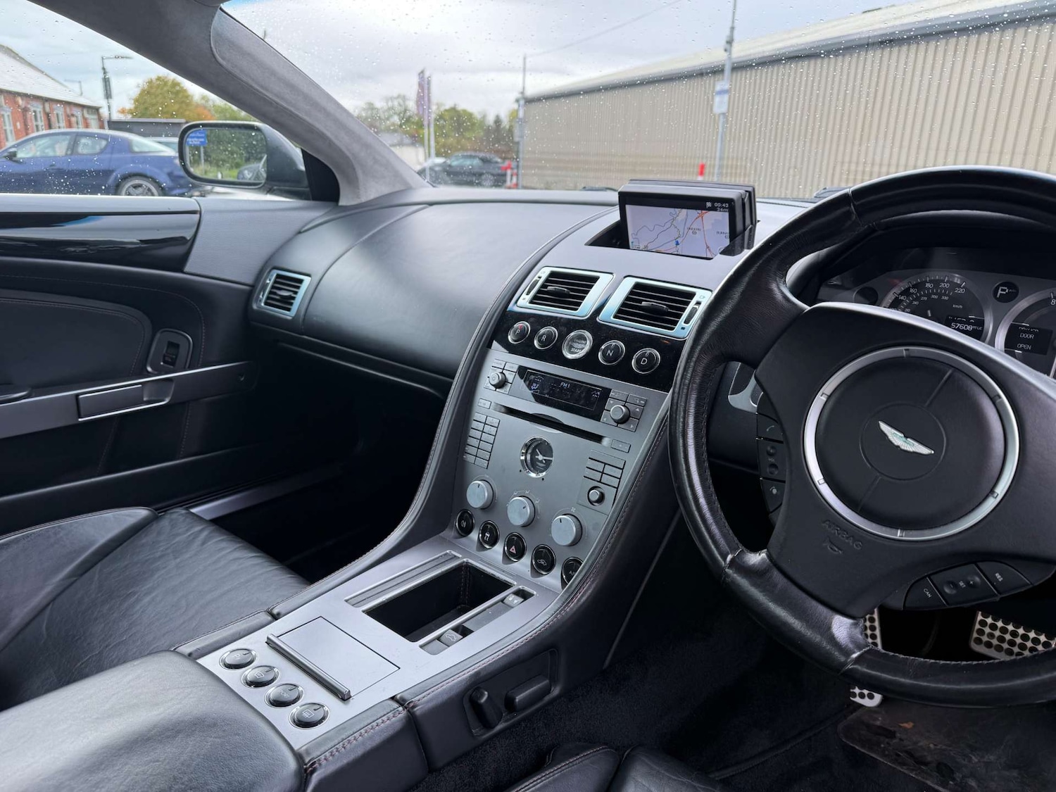 Used Aston Martin DB9 2006 for sale - 76369443: Photo 2