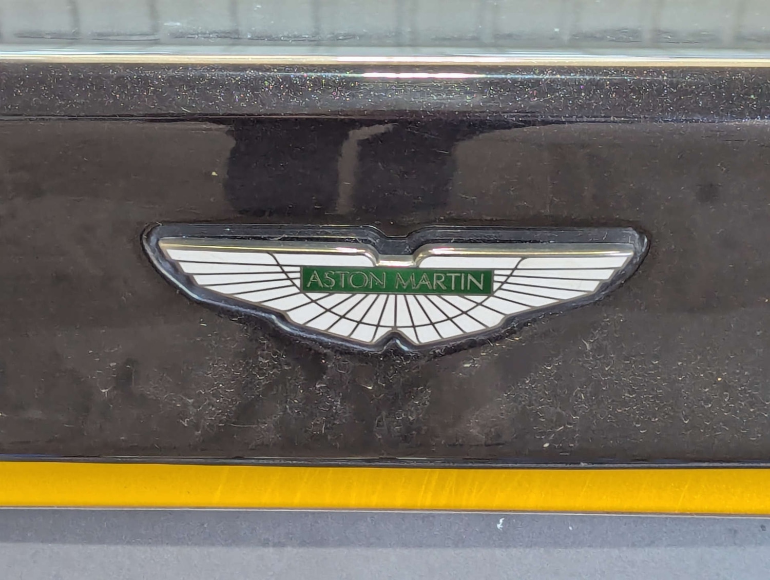 Used Aston Martin DB9 2006 for sale - 76369443: Photo 39