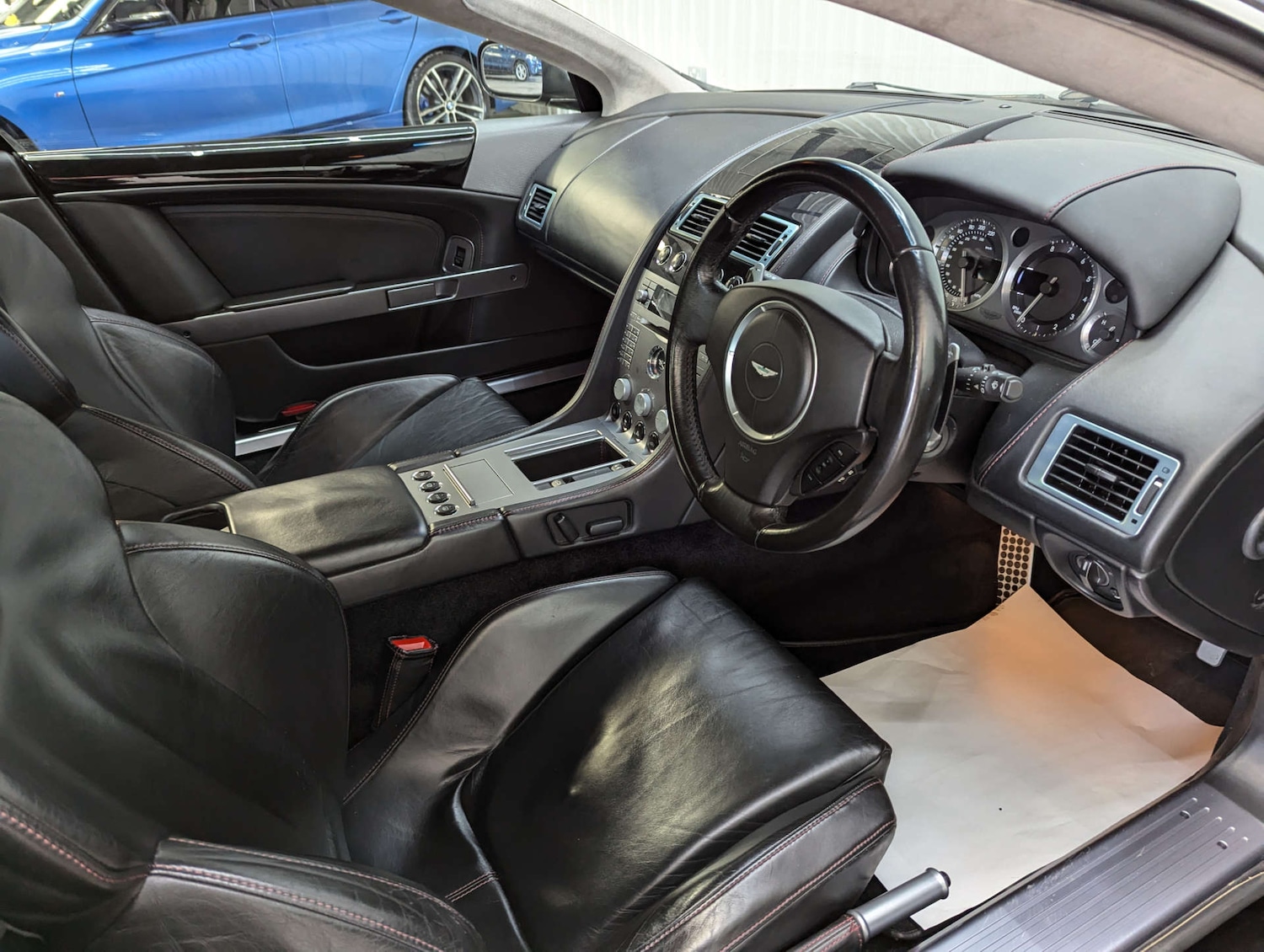 Used Aston Martin DB9 2006 for sale - 76369443: Photo 48