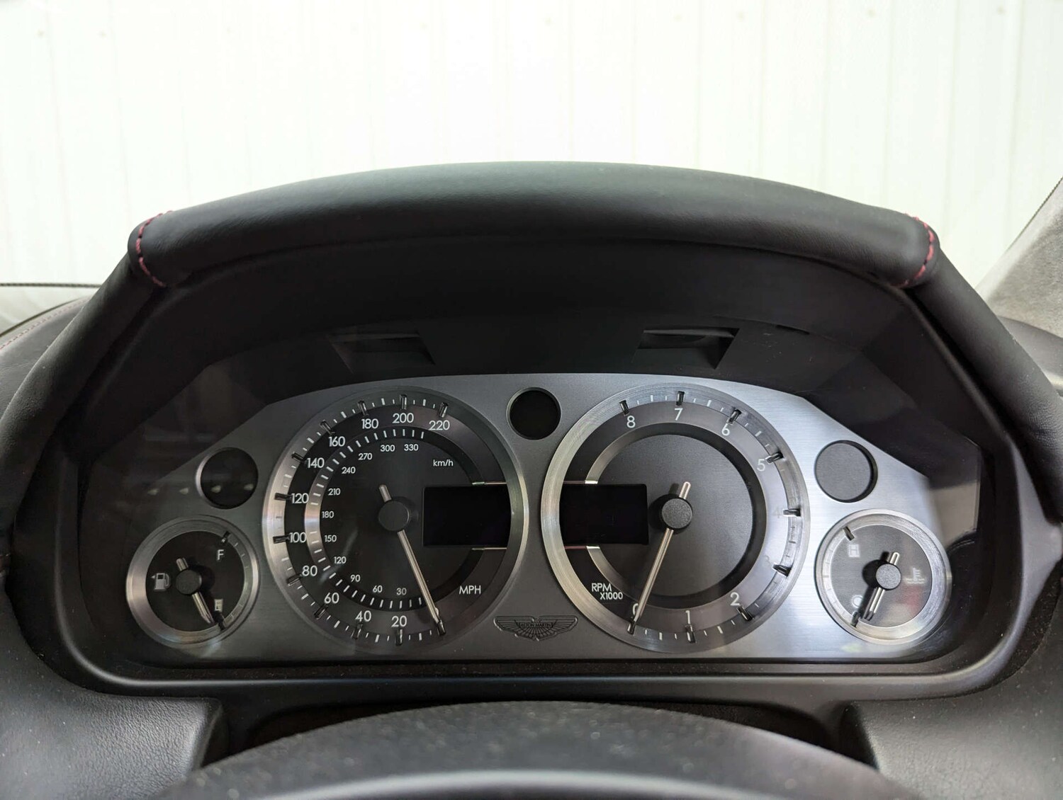 Used Aston Martin DB9 2006 for sale - 76369443: Photo 62