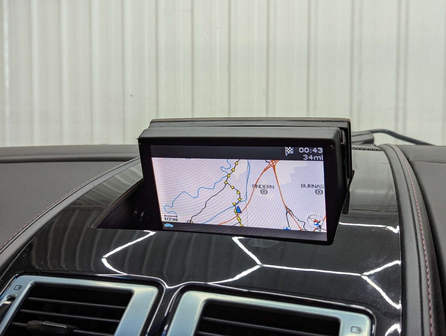 Used Aston Martin DB9 2006 for sale - 76369443: Photo 71