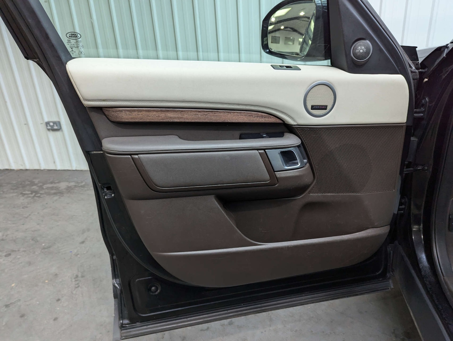 Used Land Rover Discovery 2017 for sale - 76830138: Photo 58