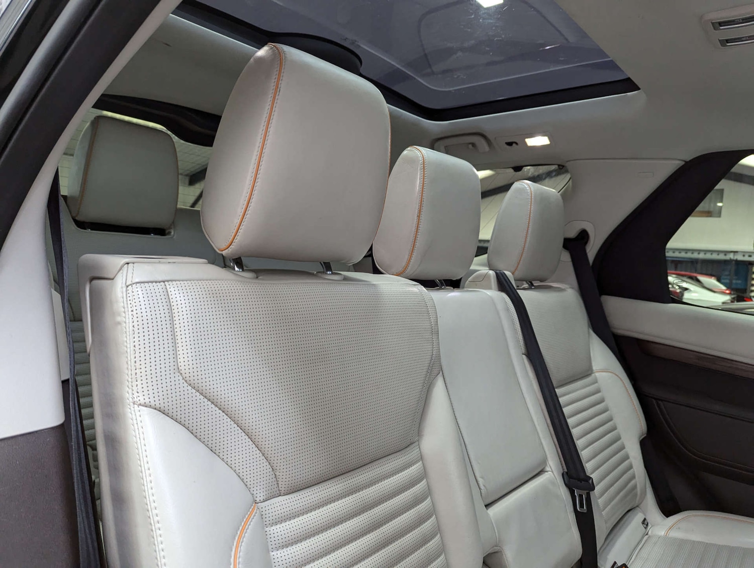 Used Land Rover Discovery 2017 for sale - 76830138: Photo 61