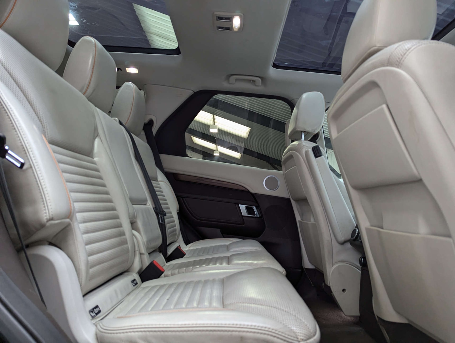 Used Land Rover Discovery 2017 for sale - 76830138: Photo 62