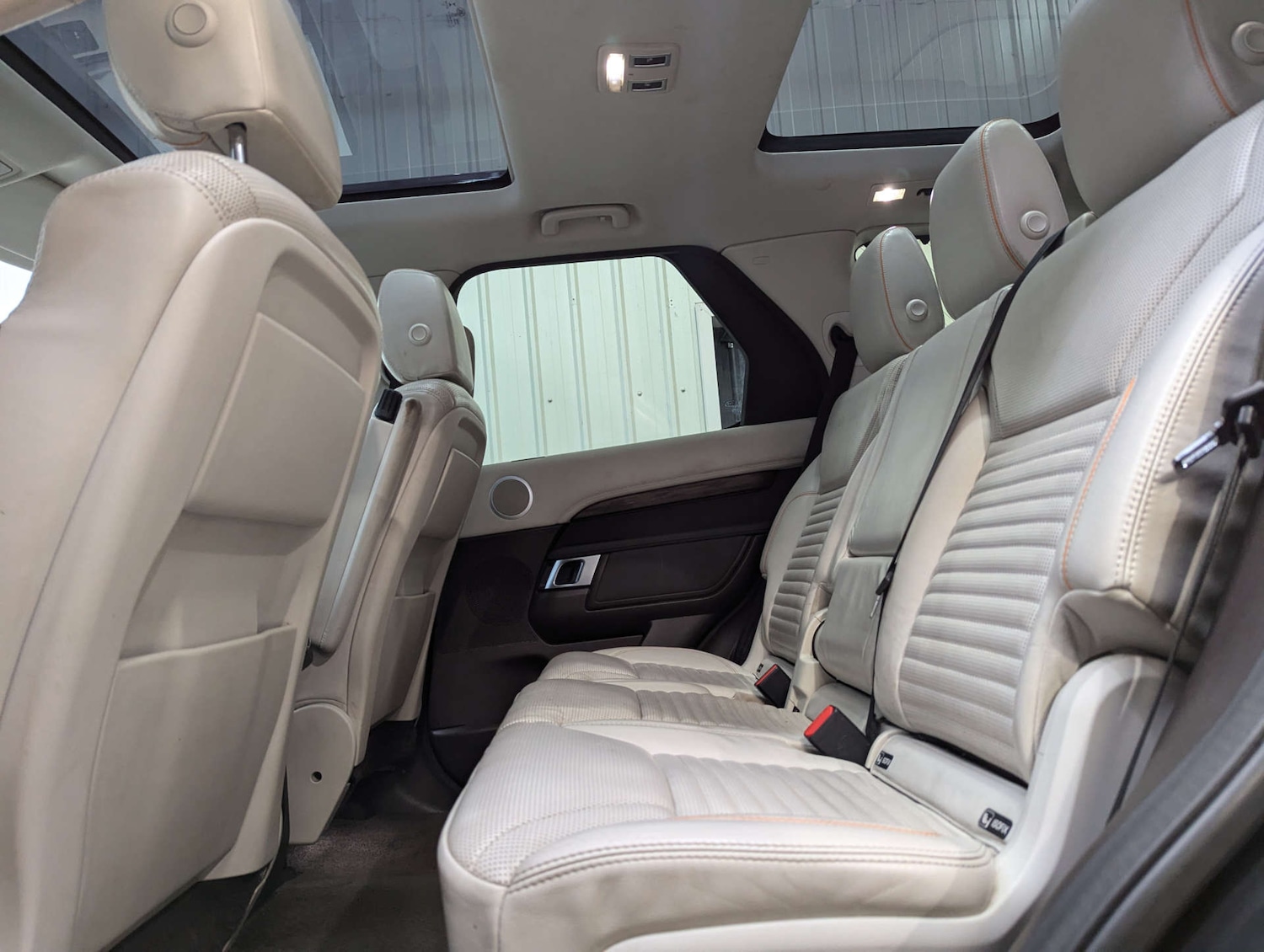 Used Land Rover Discovery 2017 for sale - 76830138: Photo 68