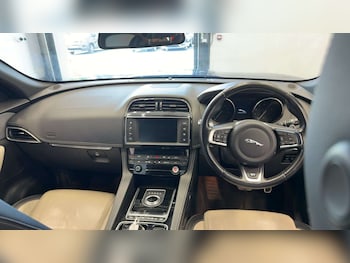 Used Jaguar F-Pace 2017 for sale - 79556668: Photo