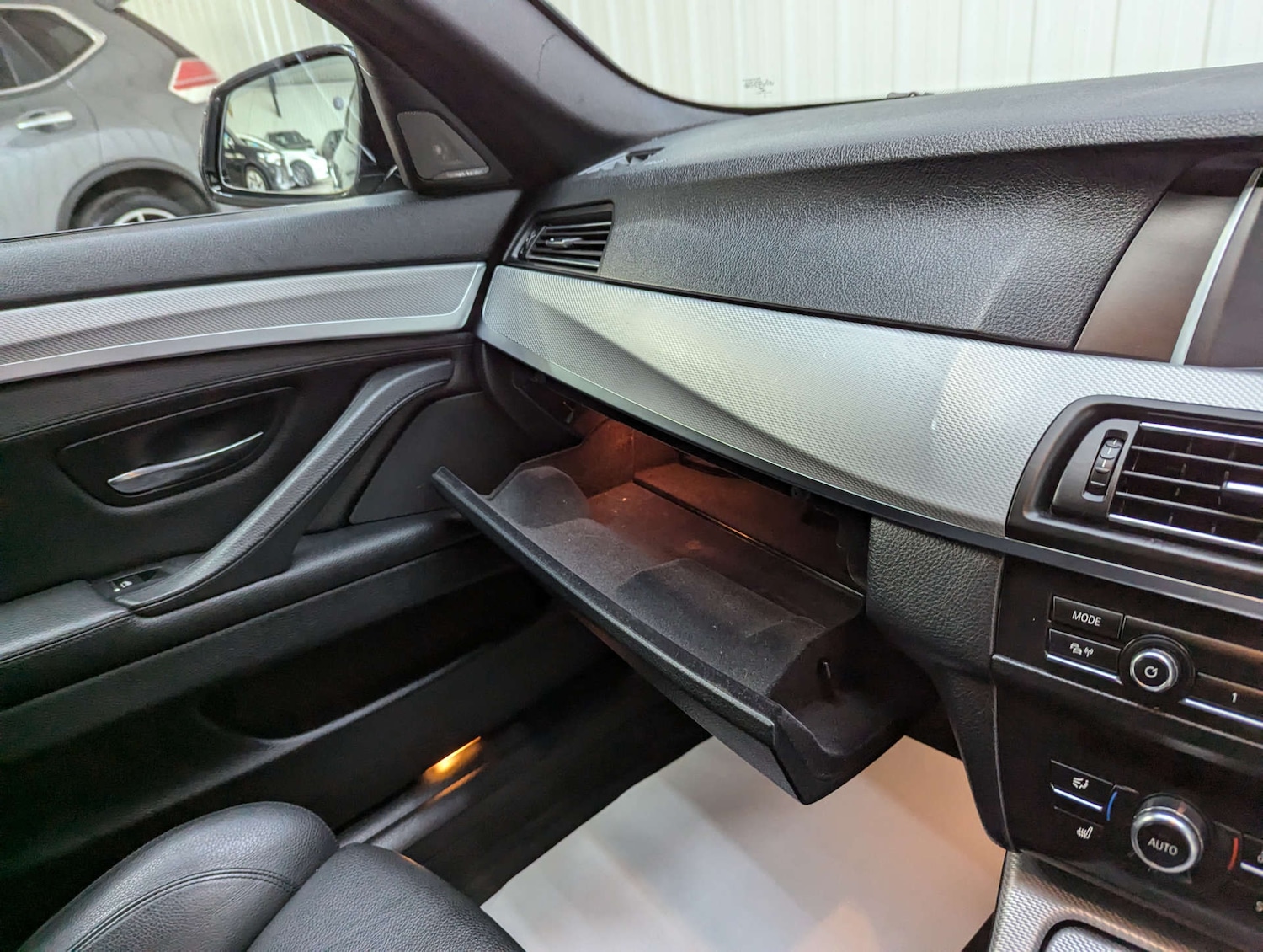 Used BMW 5 Series 2016 for sale - 77833220: Photo 91