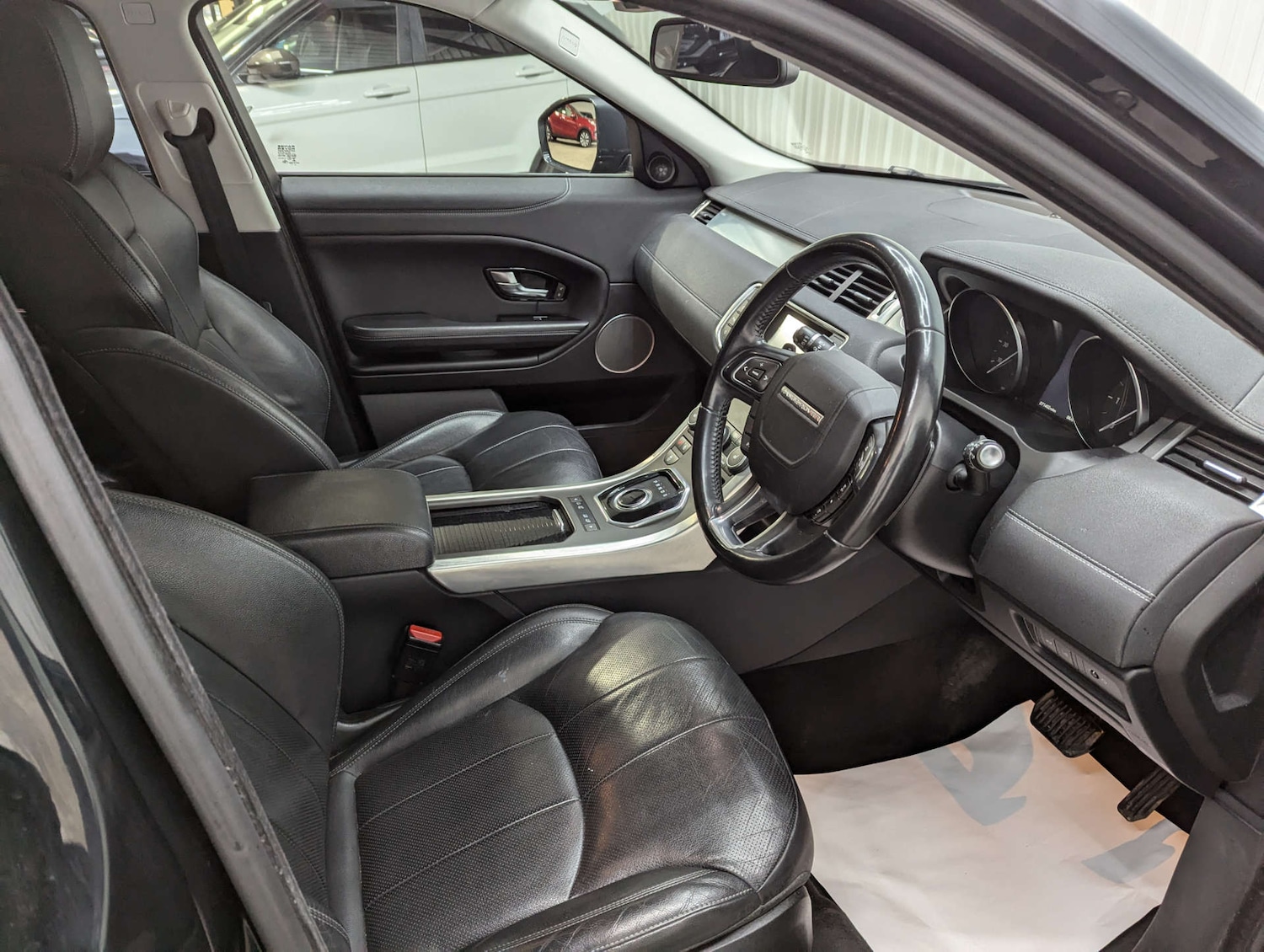 Used Land Rover Range Rover Evoque 2018 for sale - 77636171: Photo 45