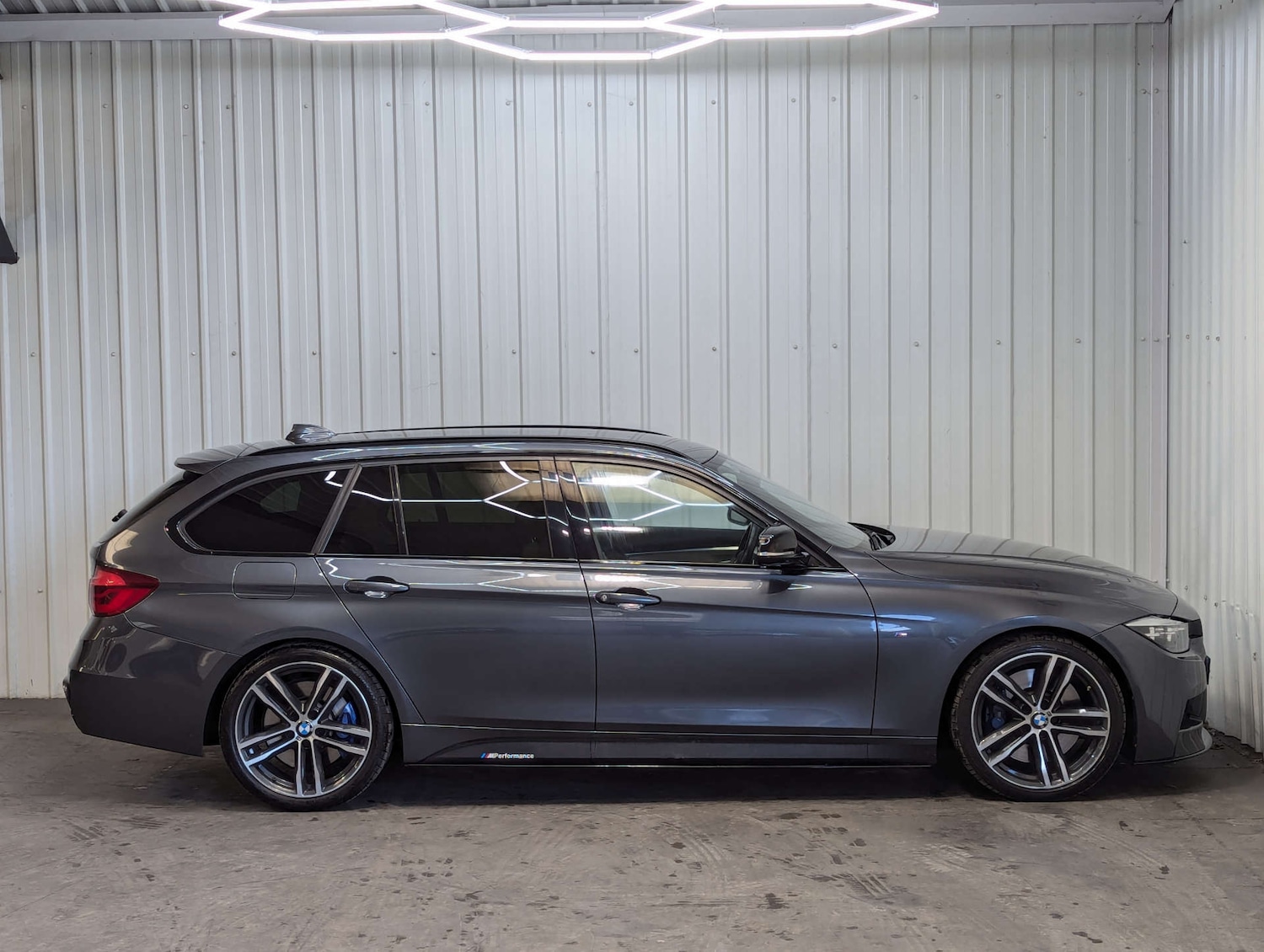 Used BMW 3 Series 2019 for sale - 77086080: Photo 14
