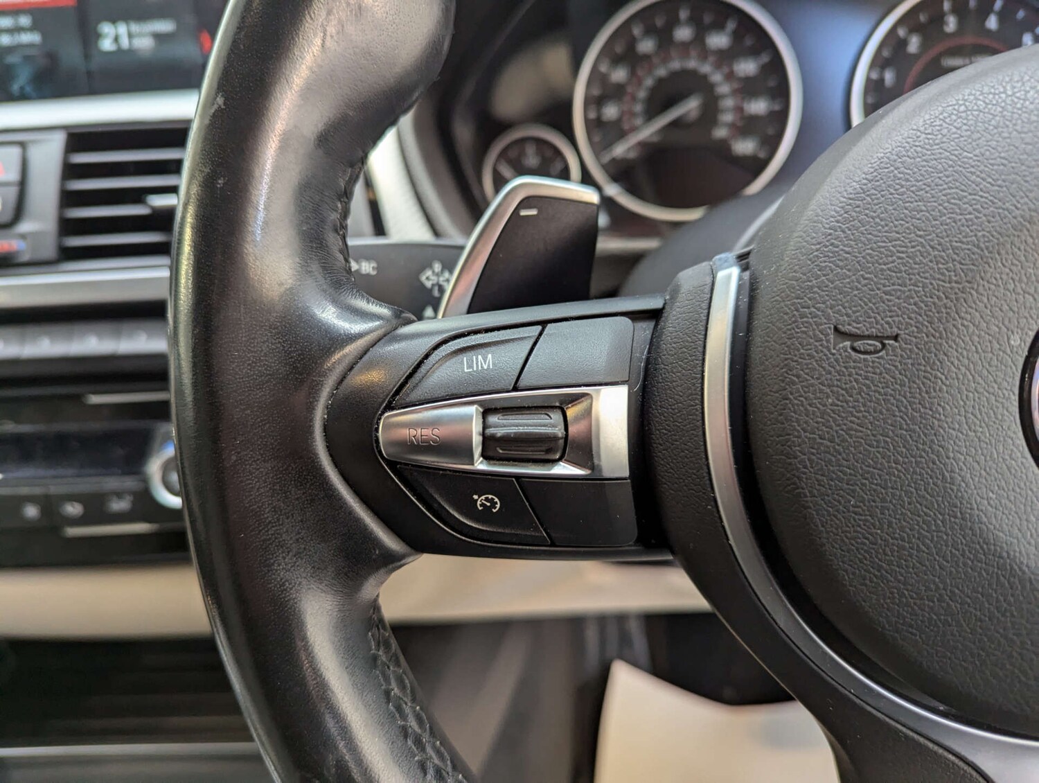 Used BMW 3 Series 2019 for sale - 77086080: Photo 74