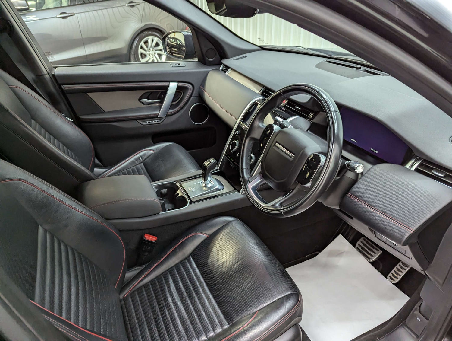 Used Land Rover Discovery Sport 2020 for sale - 76776299: Photo 46