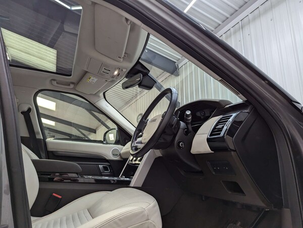 Used Land Rover Discovery 2018 for sale - 76023350: Photo 49