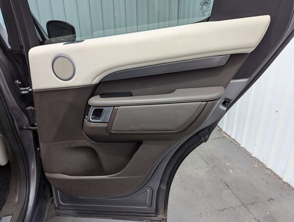 Used Land Rover Discovery 2018 for sale - 76023350: Photo 63