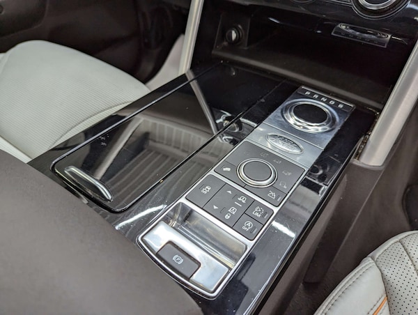 Used Land Rover Discovery 2018 for sale - 76023350: Photo 87
