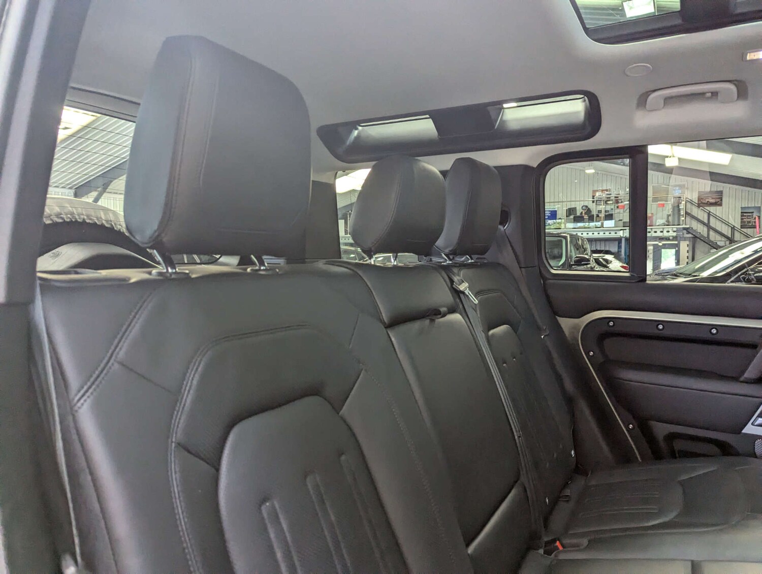 Used Land Rover Defender 2021 for sale - 76363642: Photo 62