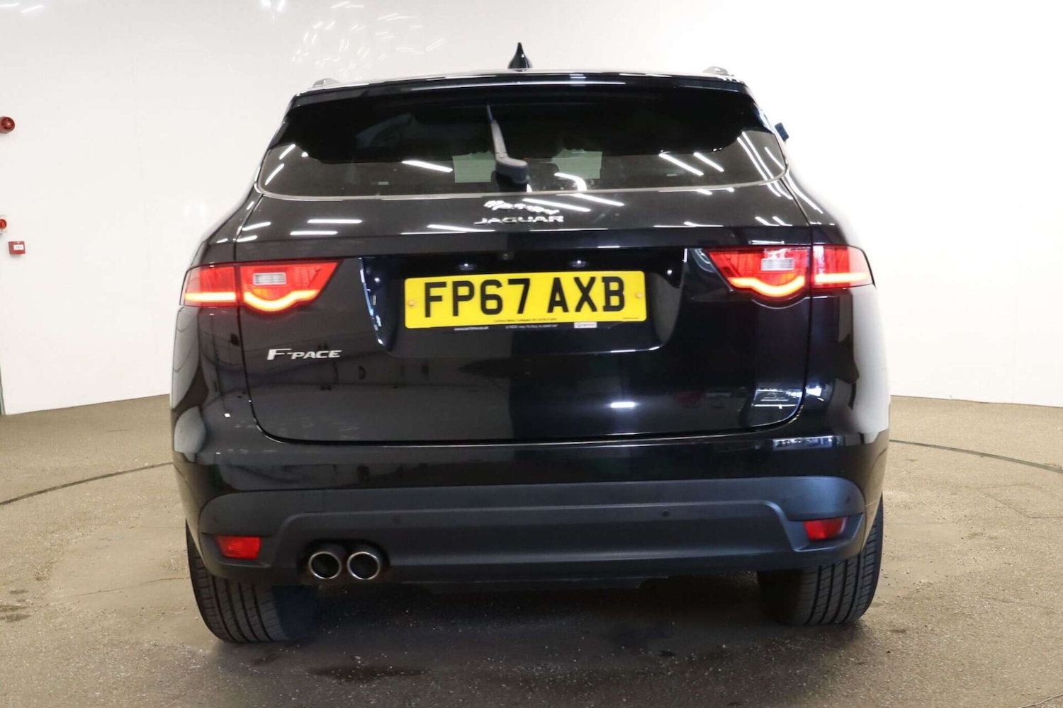Used Jaguar F-Pace 2017 for sale - 76611744: Photo 11